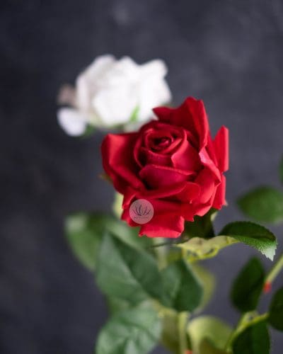 Real Touch Paris Rose Spray LWR7506 - Image 2
