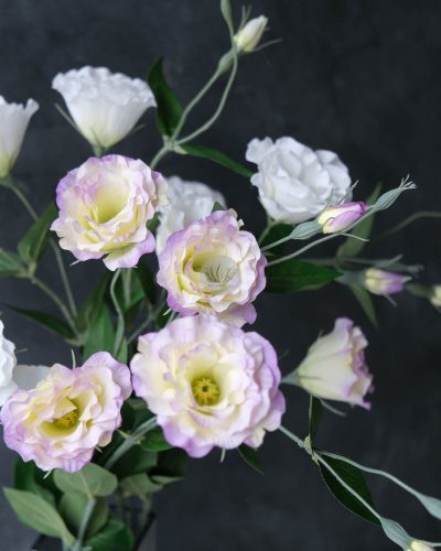 Lisianthus Spray XF9947 - Image 2