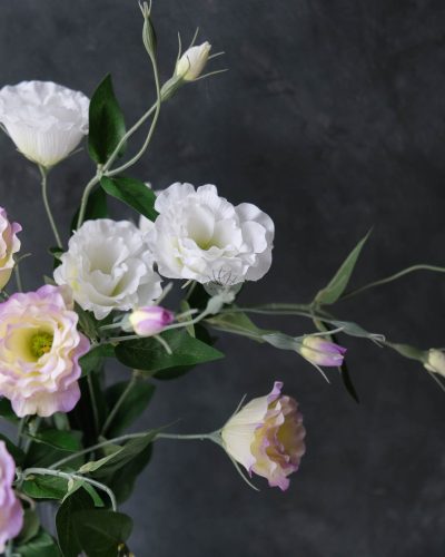 Lisianthus Spray XF9947 - Image 4