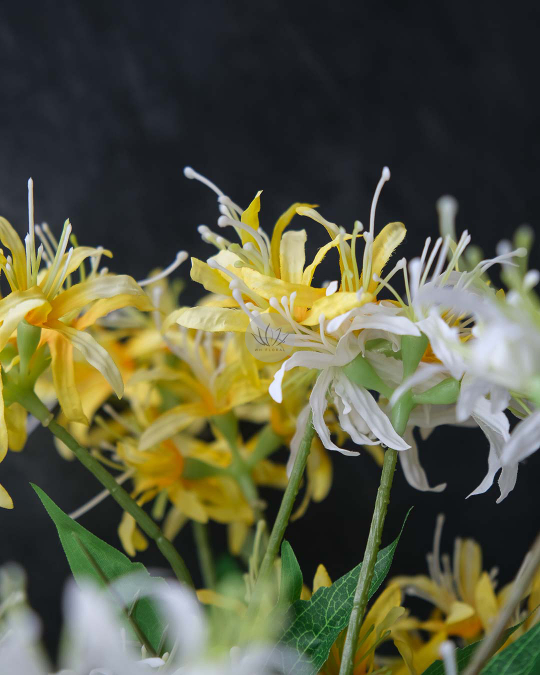 Spider Lily Spray XF9944 - Image 3